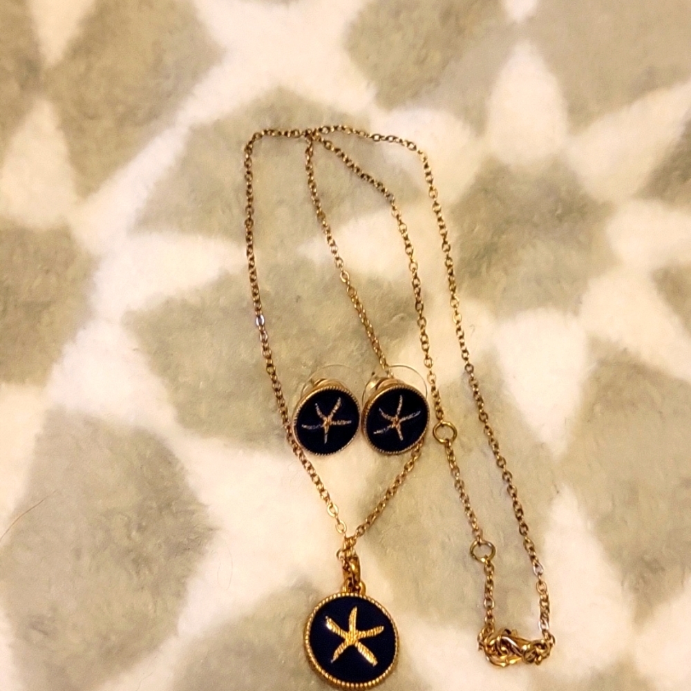 Necklace set